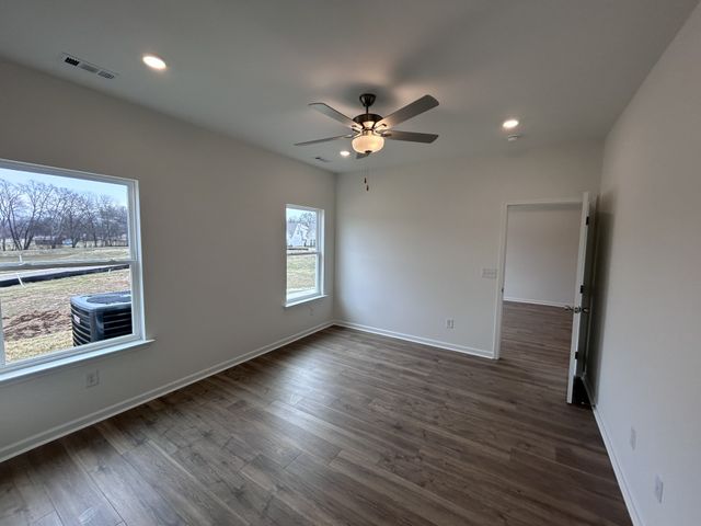 5109 Pace Park Cir, Columbia, TN 38401