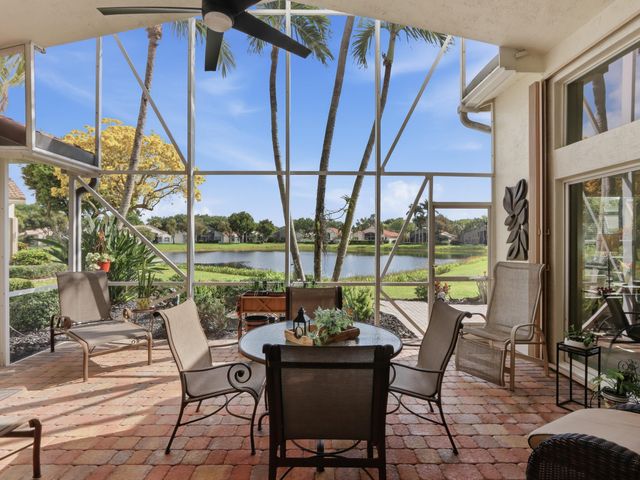 6839 Fiji Circle, Boynton Beach, FL 33437