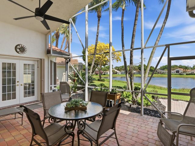 6839 Fiji Circle, Boynton Beach, FL 33437