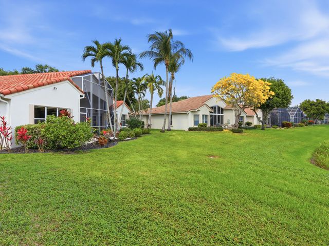 6839 Fiji Circle, Boynton Beach, FL 33437
