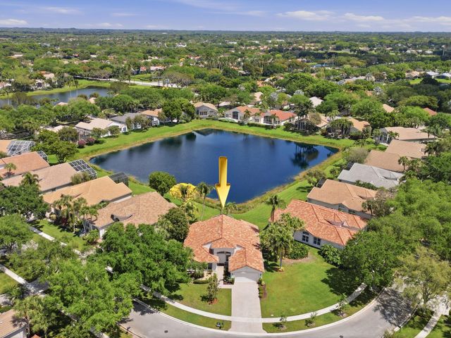 6839 Fiji Circle, Boynton Beach, FL 33437