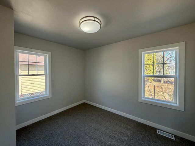 1320 6th Avenue N, Moorhead, MN 56560