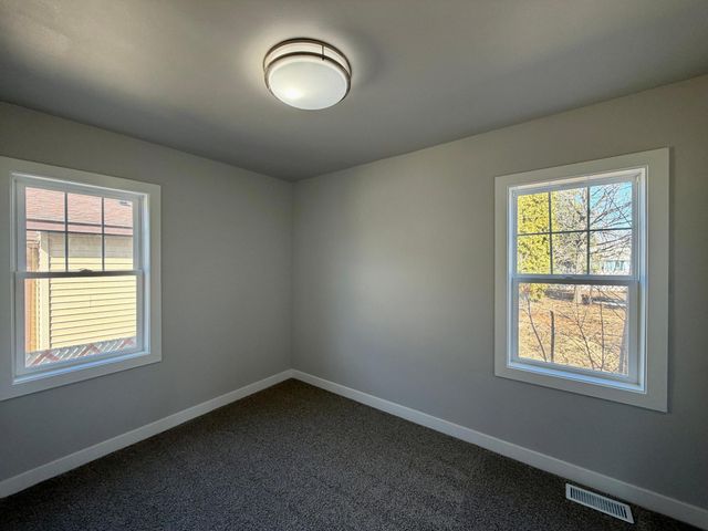 1320 6th Avenue N, Moorhead, MN 56560