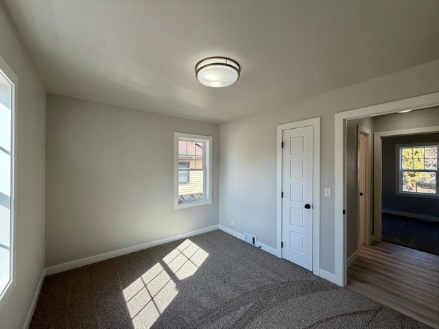 1320 6th Avenue N, Moorhead, MN 56560