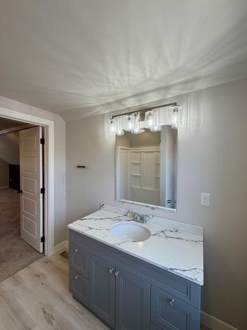 1320 6th Avenue N, Moorhead, MN 56560