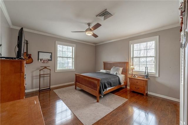 4406 CHARLESTON Circle 15, Alexandria, LA 71303