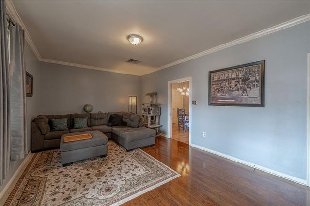 4406 CHARLESTON Circle 15, Alexandria, LA 71303