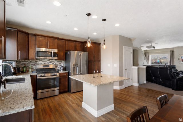 60 N 1100 W, Farmington, UT 84025
