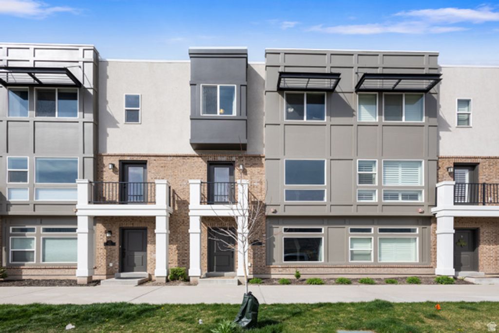 60 N 1100 W, Farmington, UT 84025