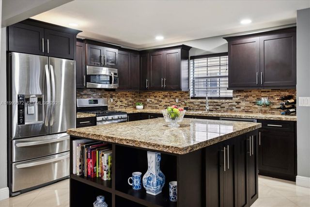 1350 NW 129th Ave, Sunrise, FL 33323