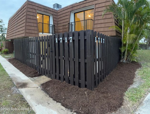 1717 Erin Court NE, Palm Bay, FL 32905