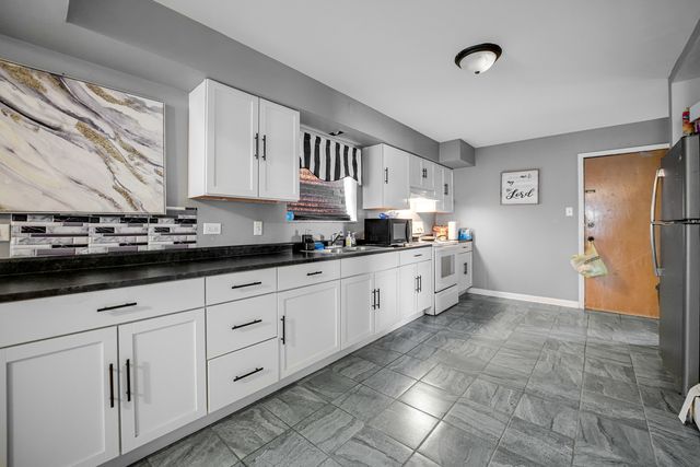 1929 High Street, Blue Island, IL 60406