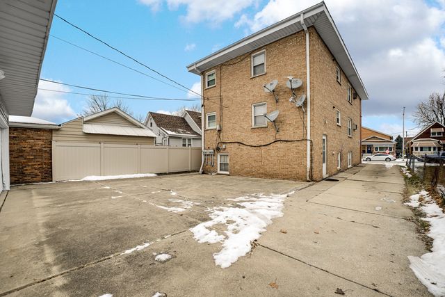 1929 High Street, Blue Island, IL 60406