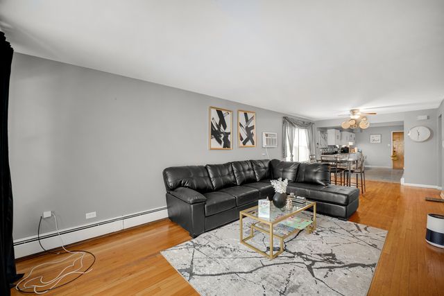 1929 High Street, Blue Island, IL 60406