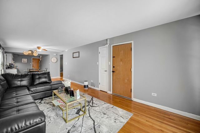 1929 High Street, Blue Island, IL 60406