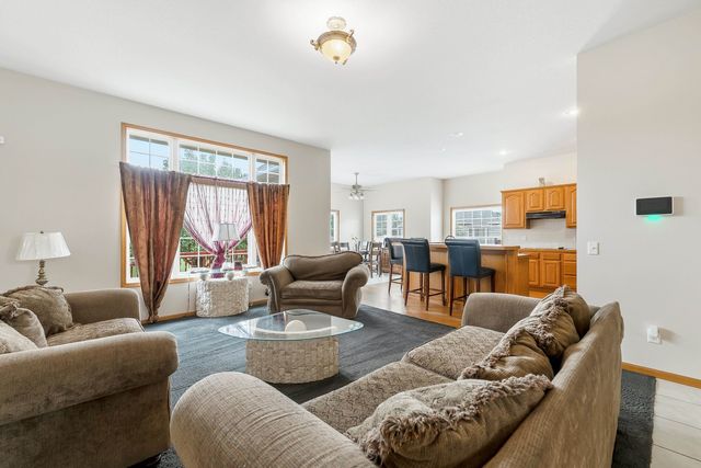 2810 N Beacon Hill Street, Wichita, KS 67220