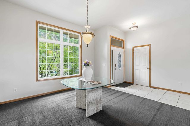 2810 N Beacon Hill Street, Wichita, KS 67220