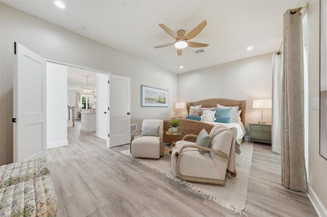 1012 FARMSTEAD STREET, Eustis, FL 32736