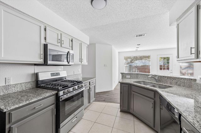 3204 Blazing Star TRL, Cedar Park, TX 78613