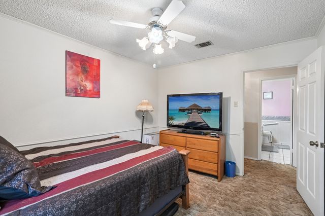 944 Moore Street S, Sulphur Springs, TX 75482