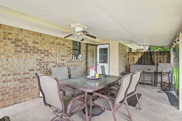 944 Moore Street S, Sulphur Springs, TX 75482