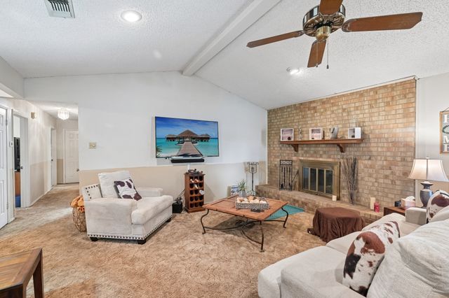 944 Moore Street S, Sulphur Springs, TX 75482