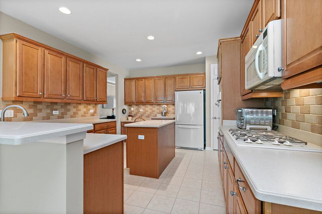 12801 Green Meadow Avenue, Huntley, IL 60142