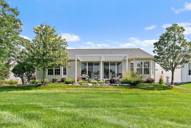 12801 Green Meadow Avenue, Huntley, IL 60142
