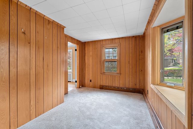 12 Vinewood Rd, Milton, MA 02186