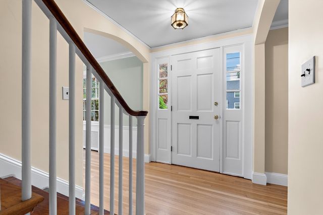 12 Vinewood Rd, Milton, MA 02186
