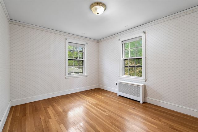 12 Vinewood Rd, Milton, MA 02186