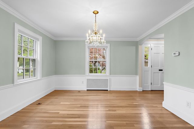 12 Vinewood Rd, Milton, MA 02186