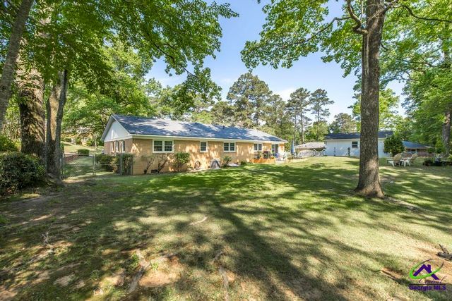 1943 Birchwood Way, Macon, GA 31211