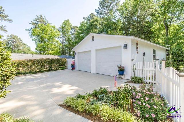 1943 Birchwood Way, Macon, GA 31211