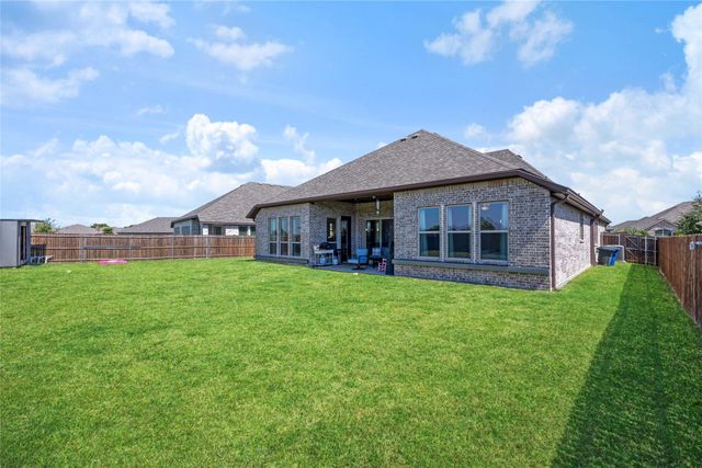 209 Chesapeake Drive, Forney, TX 75126