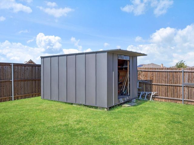 209 Chesapeake Drive, Forney, TX 75126