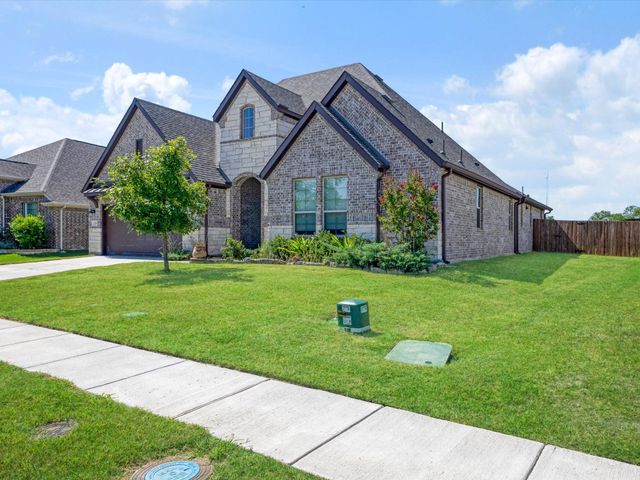 209 Chesapeake Drive, Forney, TX 75126