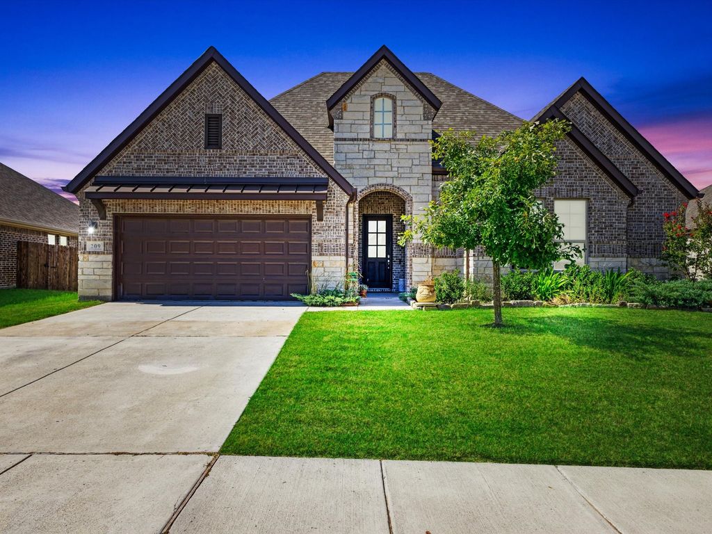 209 Chesapeake Drive, Forney, TX 75126