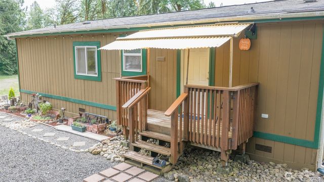 670 N Duckabush Drive N, Hoodsport, WA 98548