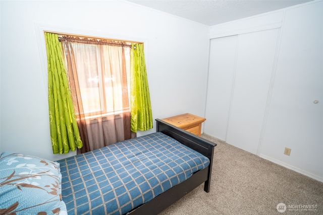 670 N Duckabush Drive N, Hoodsport, WA 98548