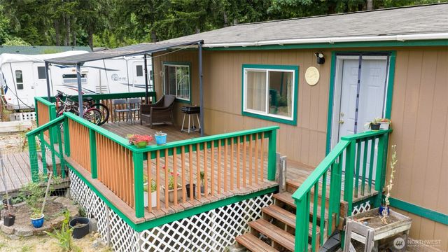 670 N Duckabush Drive N, Hoodsport, WA 98548