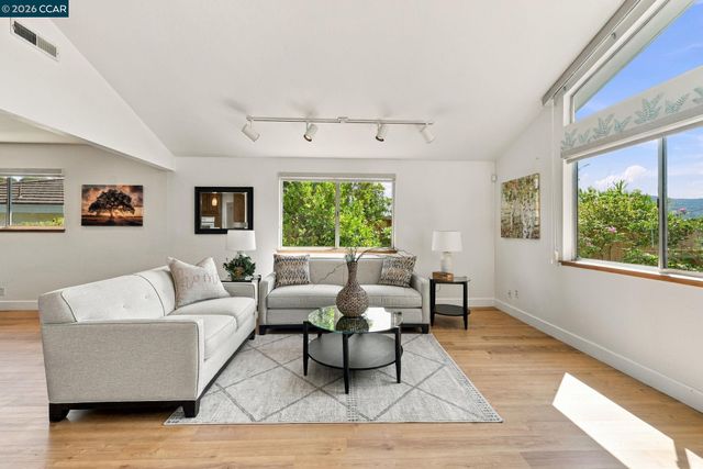 4814 Morwood Dr, Richmond, CA 94803