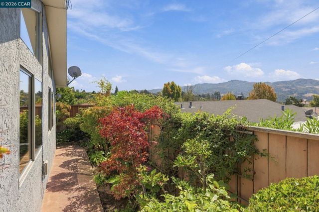 4814 Morwood Dr, Richmond, CA 94803