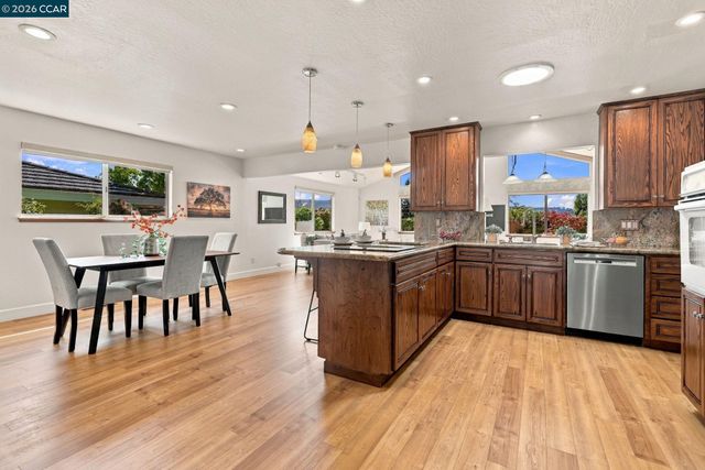 4814 Morwood Dr, Richmond, CA 94803