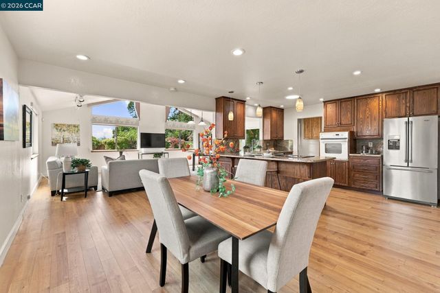 4814 Morwood Dr, Richmond, CA 94803