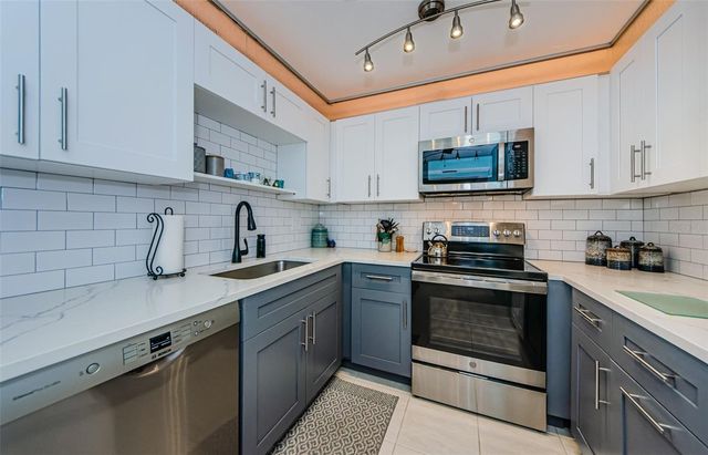2700 BAYSHORE BOULEVARD 11307, Dunedin, FL 34698