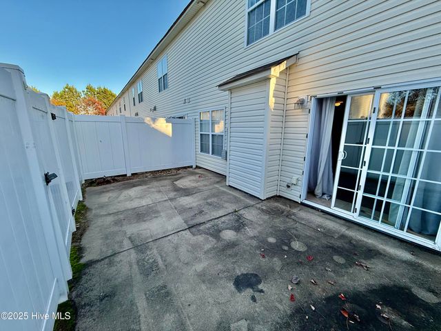 4239 Dudleys Grant Drive A, Winterville, NC 28590