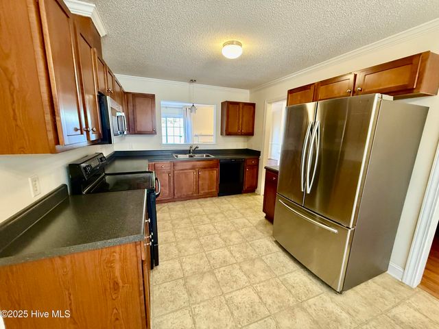 4239 Dudleys Grant Drive A, Winterville, NC 28590