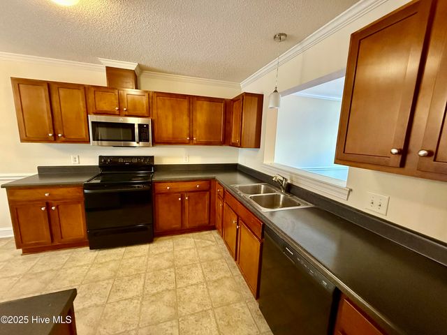 4239 Dudleys Grant Drive A, Winterville, NC 28590