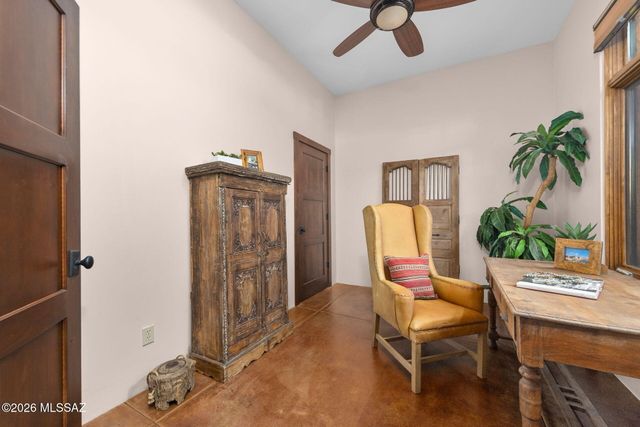 11599 N Adobe Village Place, Marana, AZ 85658